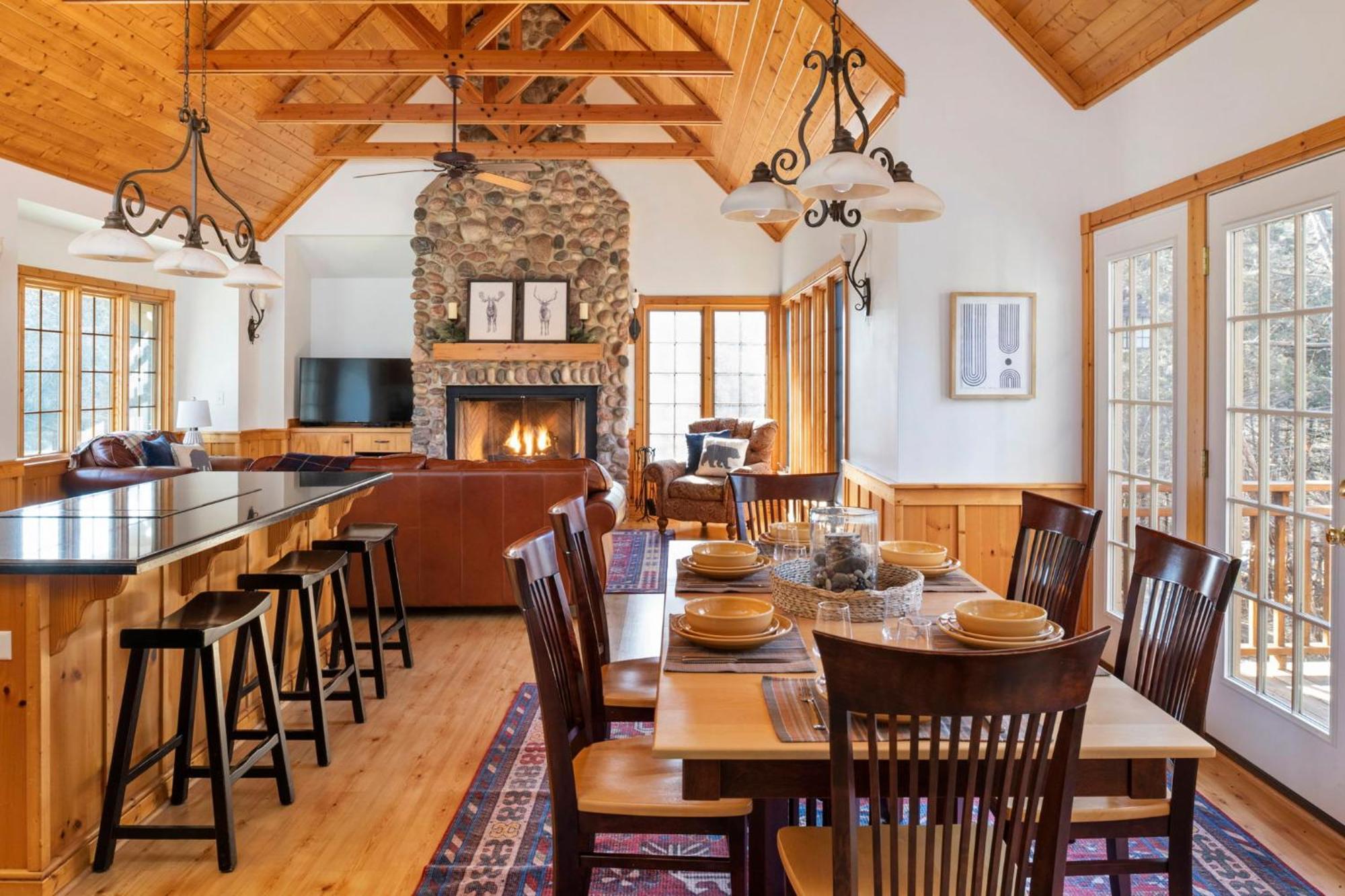 The Lodge, 'North Woods' Style, Boutique Galena Getaway! Dış mekan fotoğraf